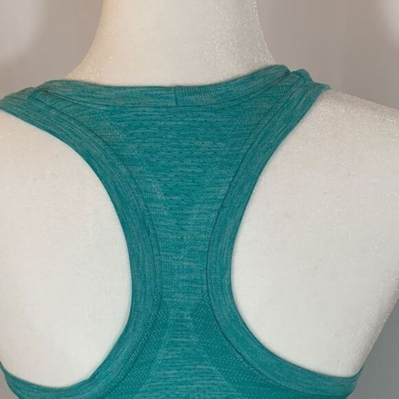 Victoria’s Secret Sport Turquoise Athletic Tank Top - Picture 5 of 6